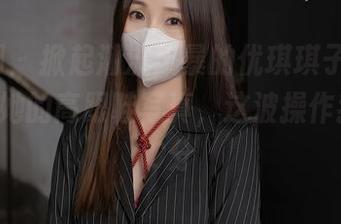 秀人网 – 掀起潮流风暴的优琪琪子yuki，专属她的高跟鞋写真，这波操作我给100分