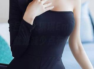 秀人网 – 作品：大琪琪Emily的校服，不就是减少点布料吗