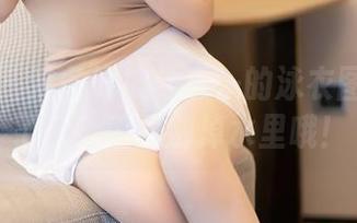 秀人网 – 准备好被林乐一的泳衣图包惊艳了没？手机别掉水里哦！