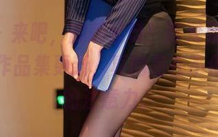 秀人网 – 来吧，翩翩起舞！陈梵妮Fanny的网袜作品集更新，真的是在不停勾引我的注意力。