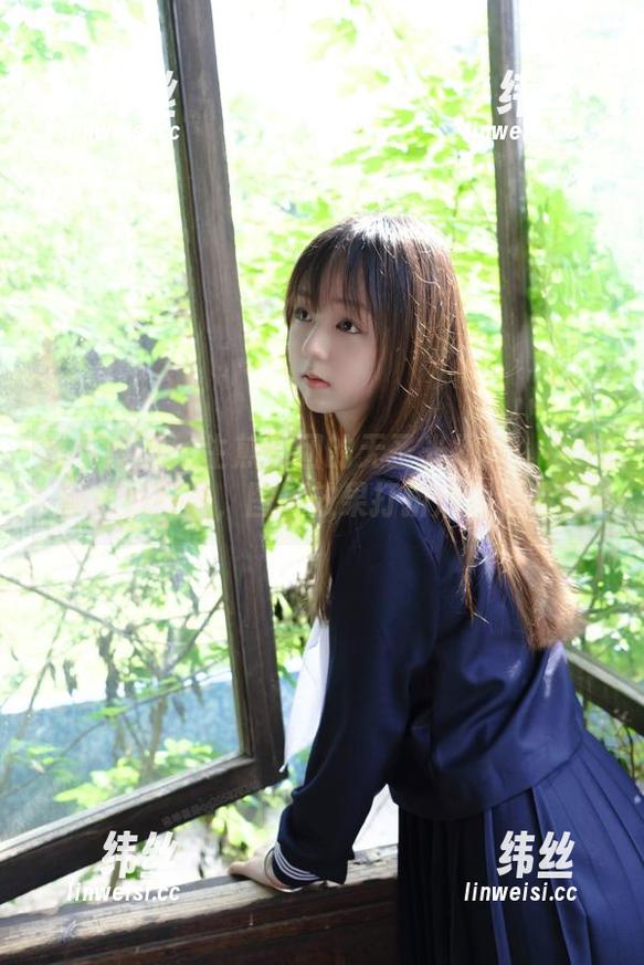 稚乖画册-生煎团团 稚乖画册 - 生煎团团的无圣光探险:小木屋巧妙打光,图片效果打折后还不错!