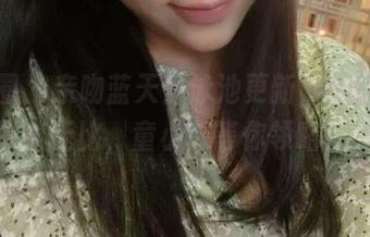 微密圈 – 亲吻蓝天！泳池更新，这原图酸爽无比，童小芯等你领略！