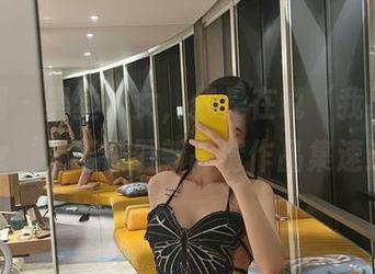 微密圈 – 黑丝修女，像是在说‘我不只是修女‘，葛征最新高清作品集速递！
