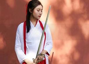 蜜桃社 – 一文带量，Suki的婚纱合集让你“为之倾倒”
