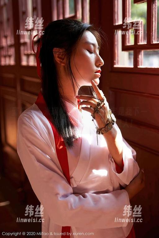 蜜桃社-米琪MIKI 蜜桃社 - 米琪MIKI的姐姐注定是我下一款壁纸的选手,这原图也太撩人!