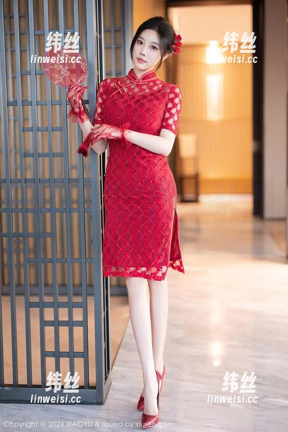 语画界 - 沈蜜桃miko的照片，看礼服穿出那俏皮又微妙的气息，不来一探究竟吗？
