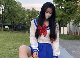 微密圈 – 油亮不仅仅是字面意思，软妹小九九的无圣光写真飘出一股‘腊味’！