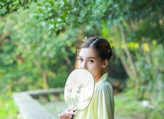 轰趴猫 – 一瞥陈雅漫的私拍图集，裤里丝再也撩不到我了！