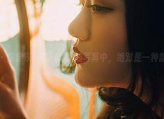 轰趴猫 – 感觉灰丝在陈雅漫的写真中，绝对是一种新发现！