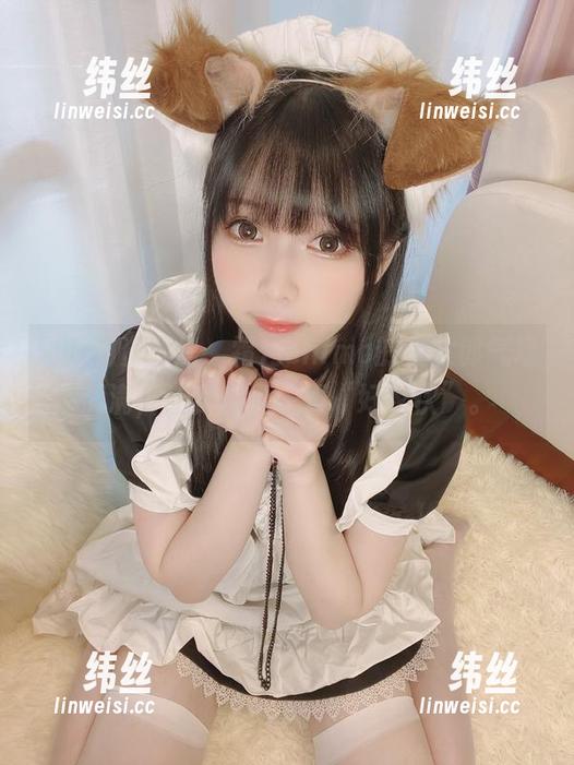 最新的资源里，霜月shimo的兔女郎气场满满，让我想说一声“好家伙”。