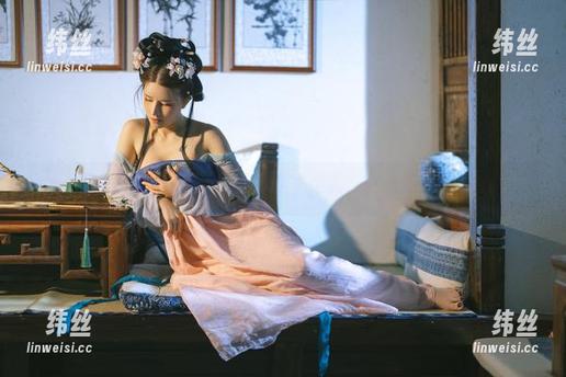 秘书鹿八岁baby，原图这么撩人，精选更是高潮！